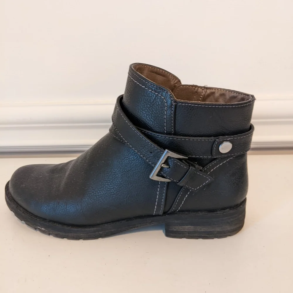 Leather Boots - Picture 4 of 5